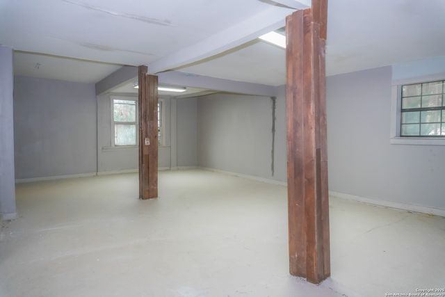 905 Ruiz, San Antonio, TX 78207