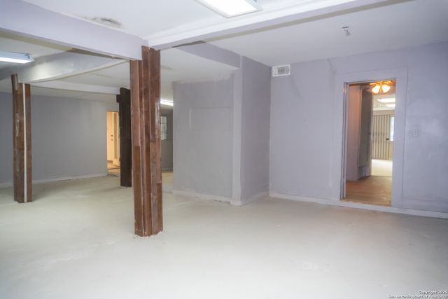 905 Ruiz, San Antonio, TX 78207