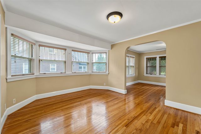 2015 36TH Street, Des Moines, IA 50310