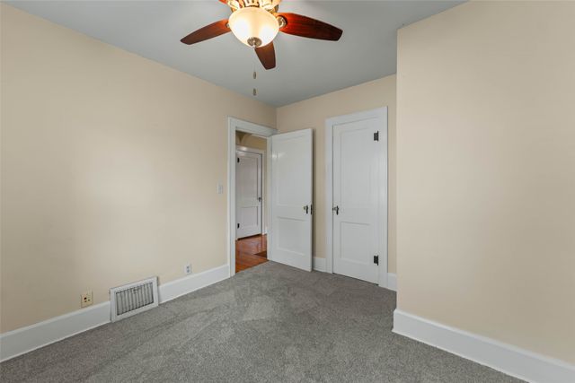 2015 36TH Street, Des Moines, IA 50310