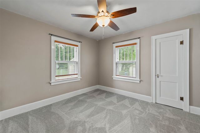 2015 36TH Street, Des Moines, IA 50310