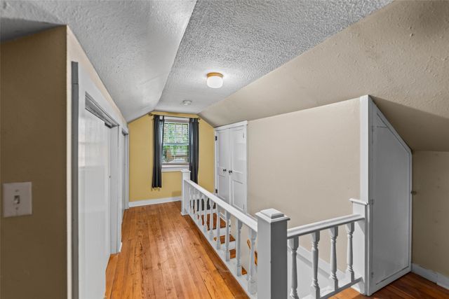 2015 36TH Street, Des Moines, IA 50310