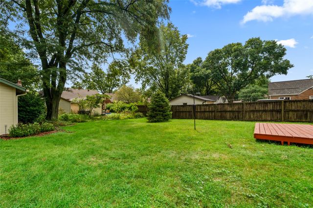 2015 36TH Street, Des Moines, IA 50310
