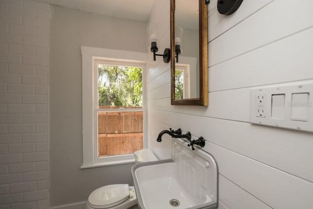 1230 35TH STREET, Sarasota, FL 34234