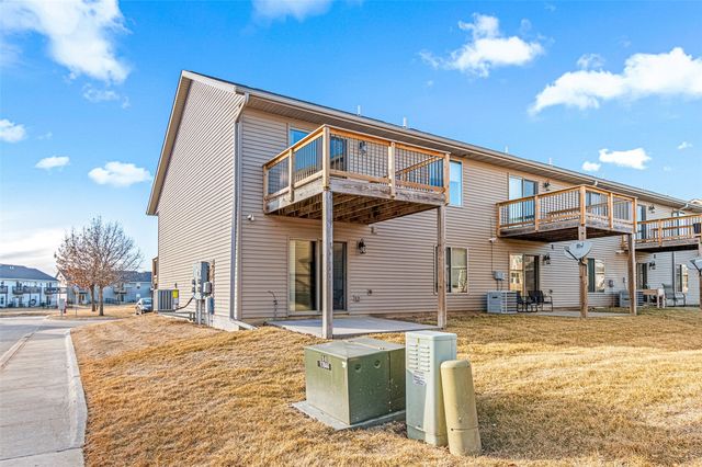 222 Will Drive, Solon, IA 52333