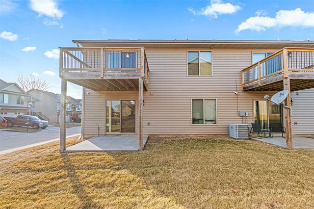 222 Will Drive, Solon, IA 52333