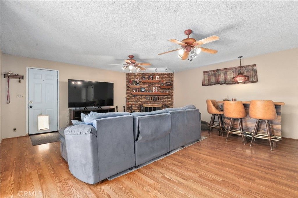 Image 14 of property listing at 16822 Lahey Street, Granada Hills, CA 91344