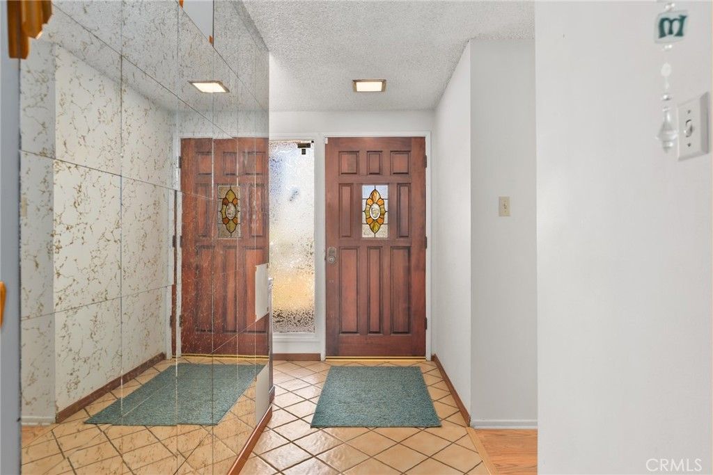 Image 3 of property listing at 16822 Lahey Street, Granada Hills, CA 91344
