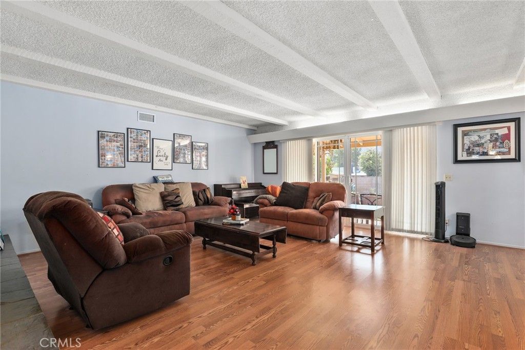Image 4 of property listing at 16822 Lahey Street, Granada Hills, CA 91344