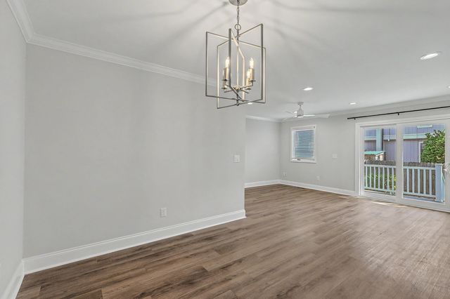 958 Myrtle Court, Mount Pleasant, SC 29464