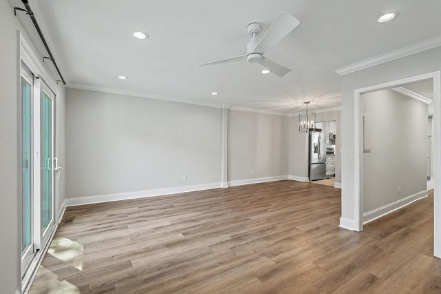 958 Myrtle Court, Mount Pleasant, SC 29464