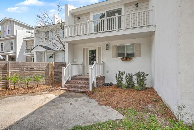 958 Myrtle Court, Mount Pleasant, SC 29464