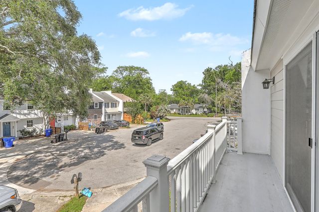 958 Myrtle Court, Mount Pleasant, SC 29464