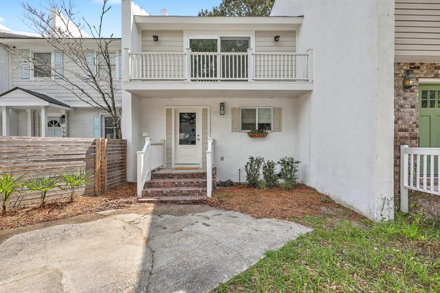 958 Myrtle Court, Mount Pleasant, SC 29464