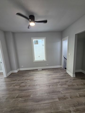 20 N 6th Avenue, Maywood, IL 60153