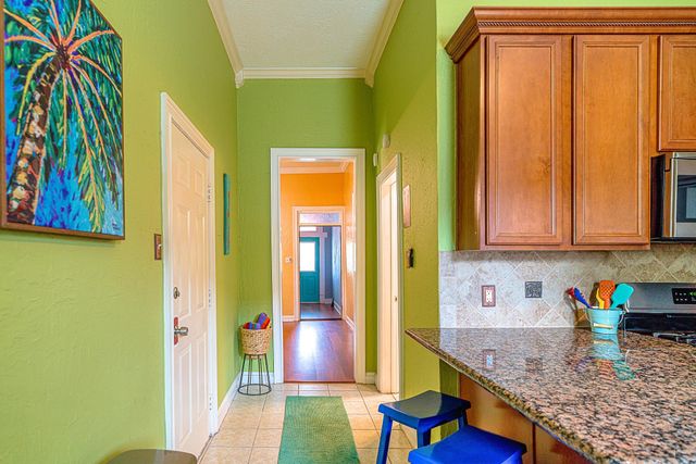 2001 36th Street, Galveston, TX 77550