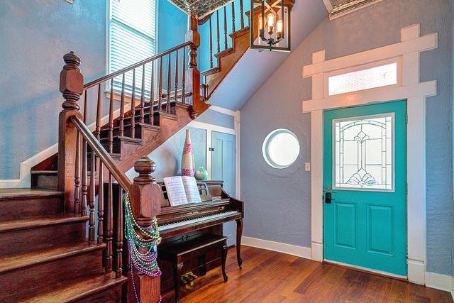 2001 36th Street, Galveston, TX 77550