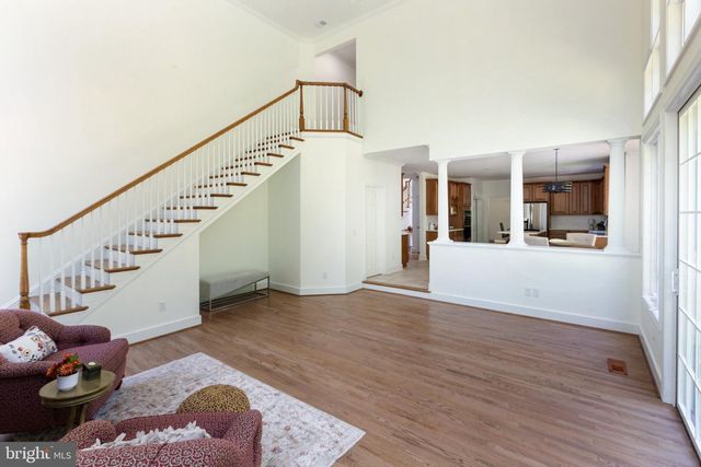 7009 PERSIMMON TREE RD, Bethesda, MD 20817