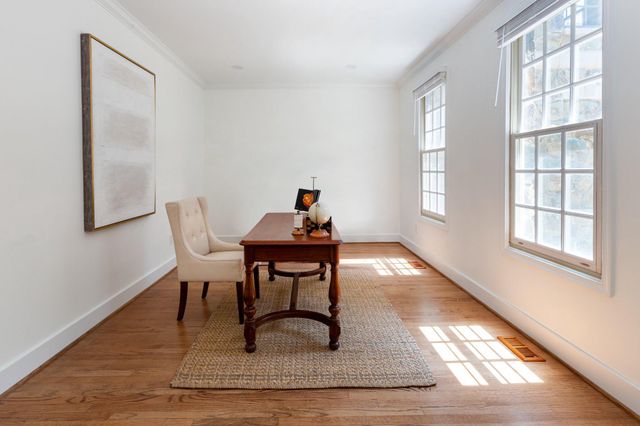 7009 PERSIMMON TREE RD, Bethesda, MD 20817