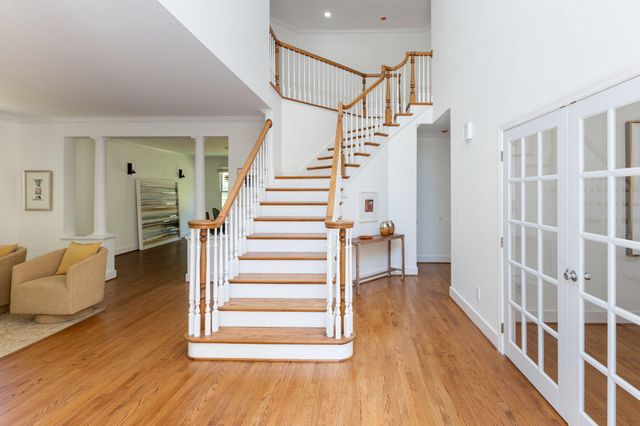 7009 PERSIMMON TREE RD, Bethesda, MD 20817
