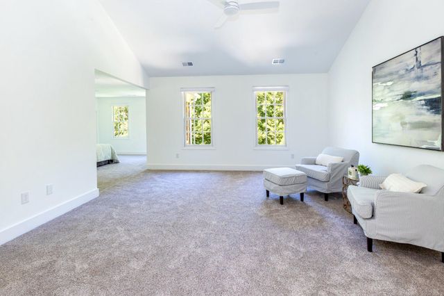 7009 PERSIMMON TREE RD, Bethesda, MD 20817