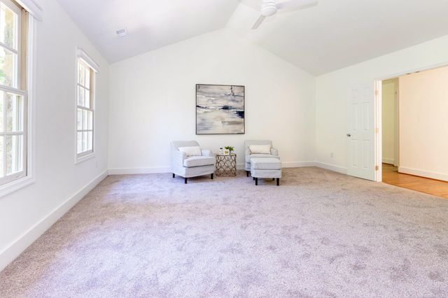 7009 PERSIMMON TREE RD, Bethesda, MD 20817