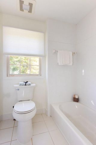 7009 PERSIMMON TREE RD, Bethesda, MD 20817