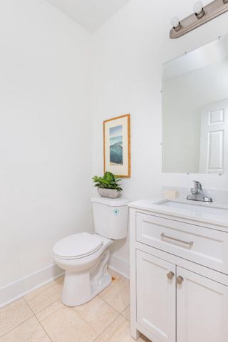 7009 PERSIMMON TREE RD, Bethesda, MD 20817
