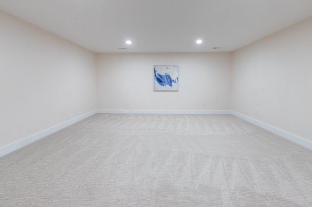 7009 PERSIMMON TREE RD, Bethesda, MD 20817