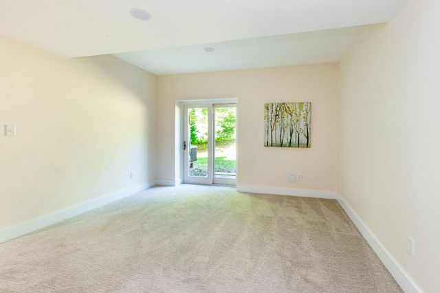 7009 PERSIMMON TREE RD, Bethesda, MD 20817