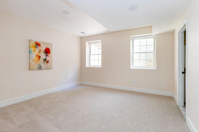 7009 PERSIMMON TREE RD, Bethesda, MD 20817