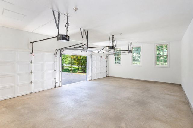 7009 PERSIMMON TREE RD, Bethesda, MD 20817