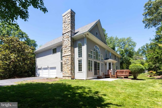 7009 PERSIMMON TREE RD, Bethesda, MD 20817