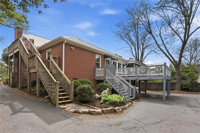 665 Iroquois Drive NE, Marietta, GA 30060