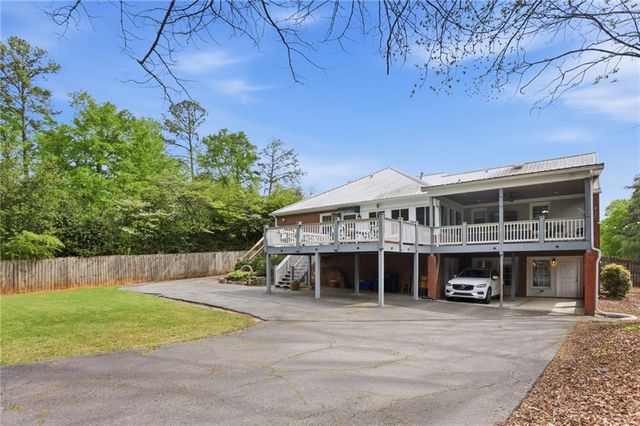 665 Iroquois Drive NE, Marietta, GA 30060