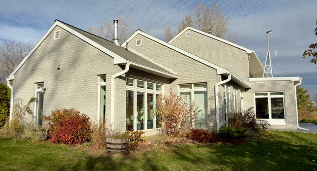 17 Dumont Road, Champlain, NY 12919