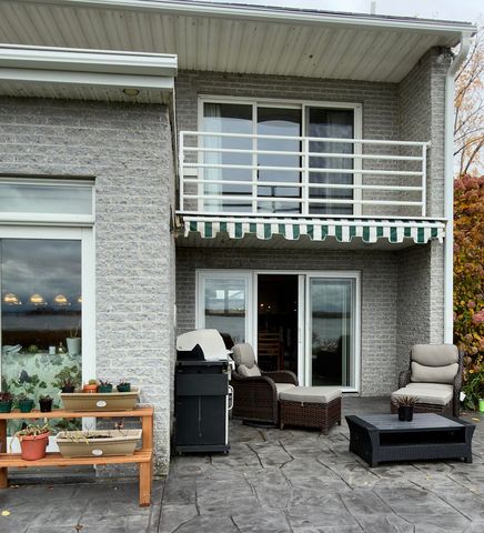 17 Dumont Road, Champlain, NY 12919