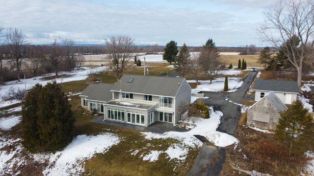 17 Dumont Road, Champlain, NY 12919