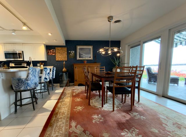 17 Dumont Road, Champlain, NY 12919