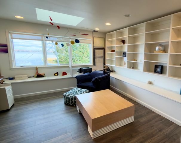 17 Dumont Road, Champlain, NY 12919