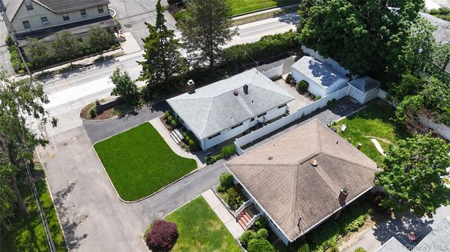 2 Hilltop Drive, Bayville, NY 11709