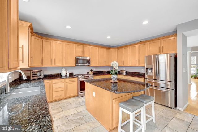 8360 TENBROOK DR, Gainesville, VA 20155