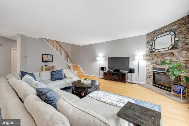 8360 TENBROOK DR, Gainesville, VA 20155