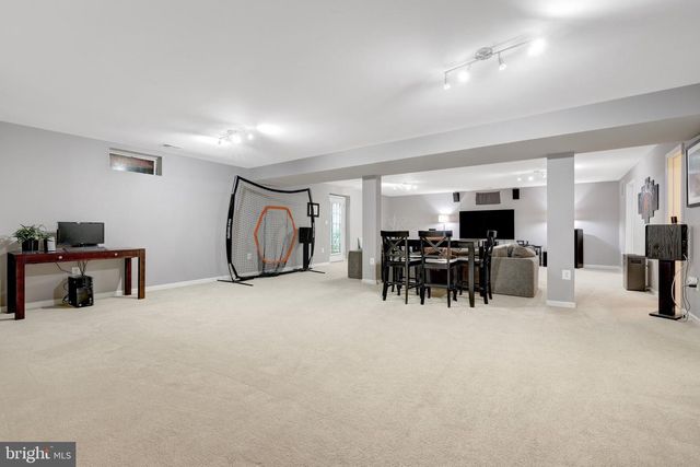 8360 TENBROOK DR, Gainesville, VA 20155