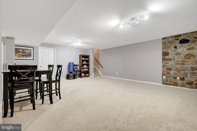 8360 TENBROOK DR, Gainesville, VA 20155