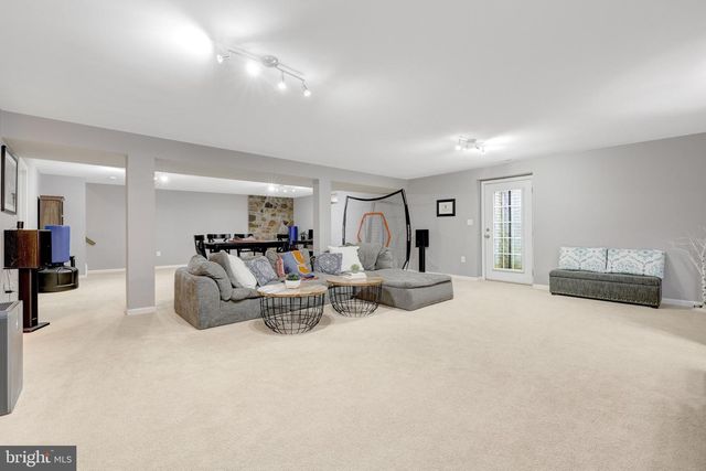 8360 TENBROOK DR, Gainesville, VA 20155