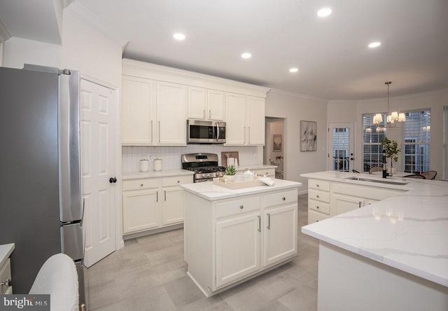 4183 WHITLOW PL, Chantilly, VA 20151