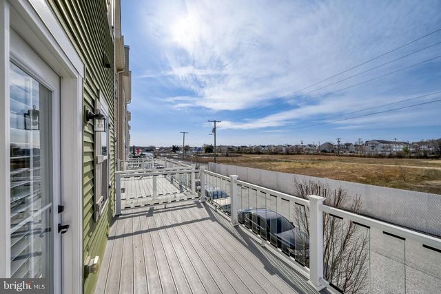 8201 SEAWORTHY WAY, Dundalk, MD 21222