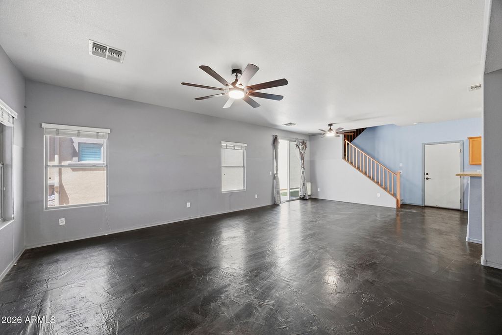 1307 S JOSHUA TREE Lane, Gilbert, AZ 85296 — photo 2