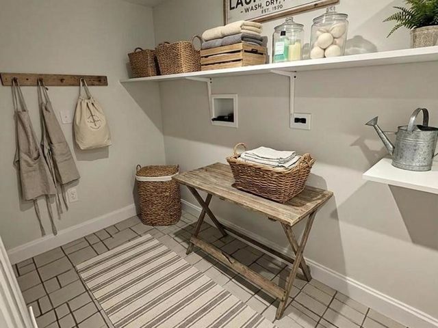 7179 N Mankato Avenue, Chicago, IL 60646